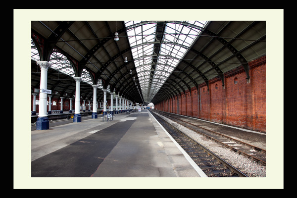 darlington railway station photo