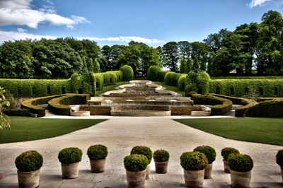 the alnwick garden northumberland wedding photo