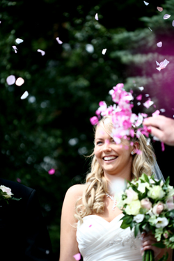 confetti wedding photo