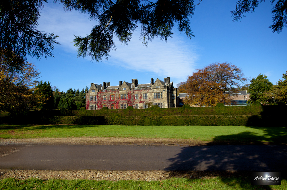 gisborough hall wedding photos frontage