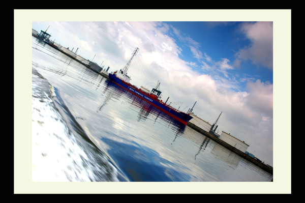 shipping river tees photos