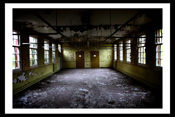 urban art abandoned asylum