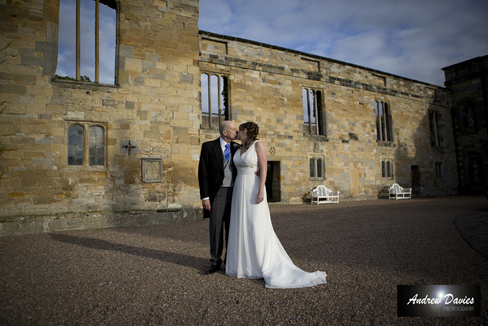 wedding photos newburgh priory north yorkshire