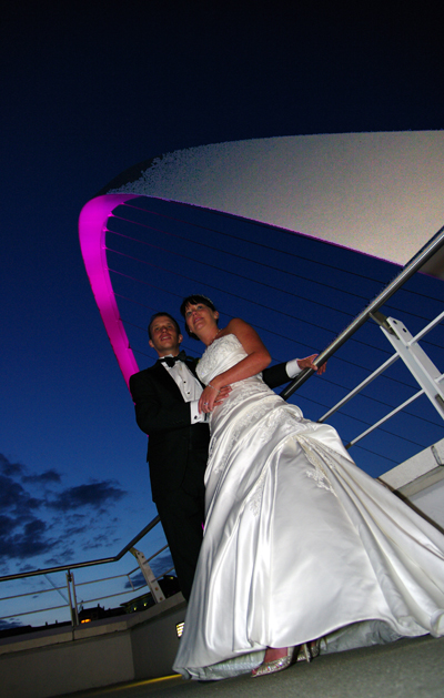 gateshead newcastle quayside wedding photos baltic millenium bridge   andrew davies wedding photography north east 2013