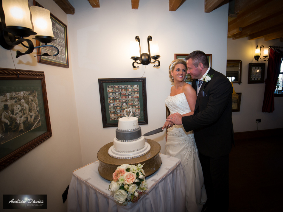 South Causey Inn Barn wedding photos photographer